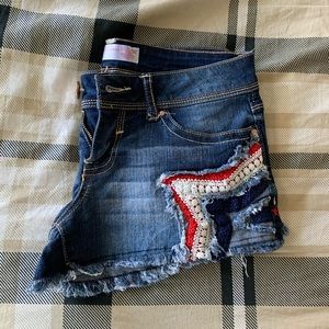 Juniors/Women’s Short Shorts